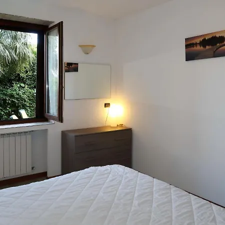 Locazione Turistica Parco Rosa Apartmán Bedero Valtravaglia